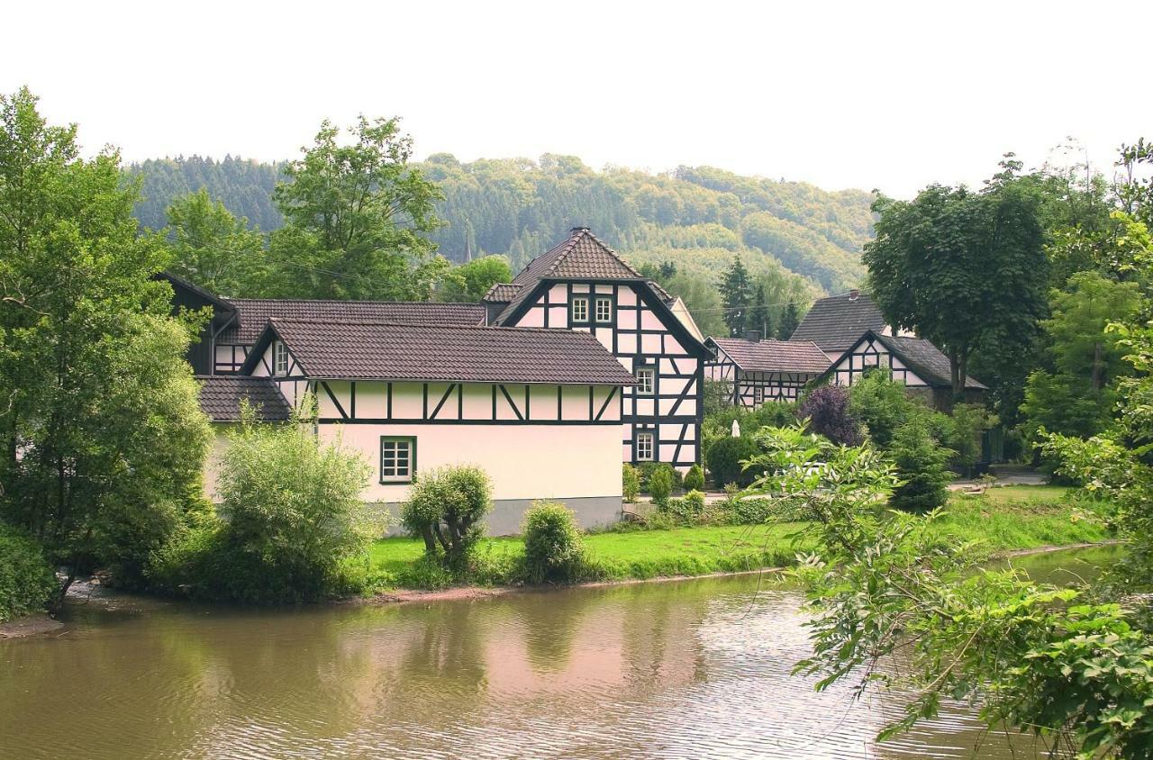 Hotel Zur Post Waldbreitbach Eksteriør bilde